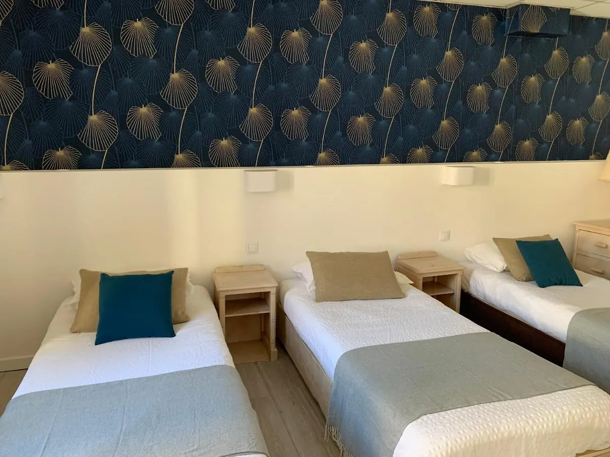 Hotel De Flore Saint-Raphael  3*, Saint-Raphael (Var)
