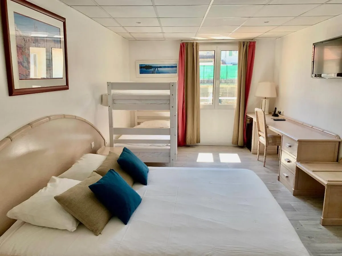Hotel De Flore Saint-Raphaël Fransa