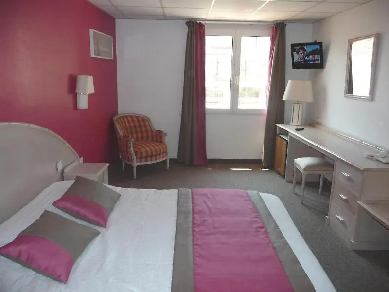 Hotel De Flore Saint-Raphaël 3*,  Fransa