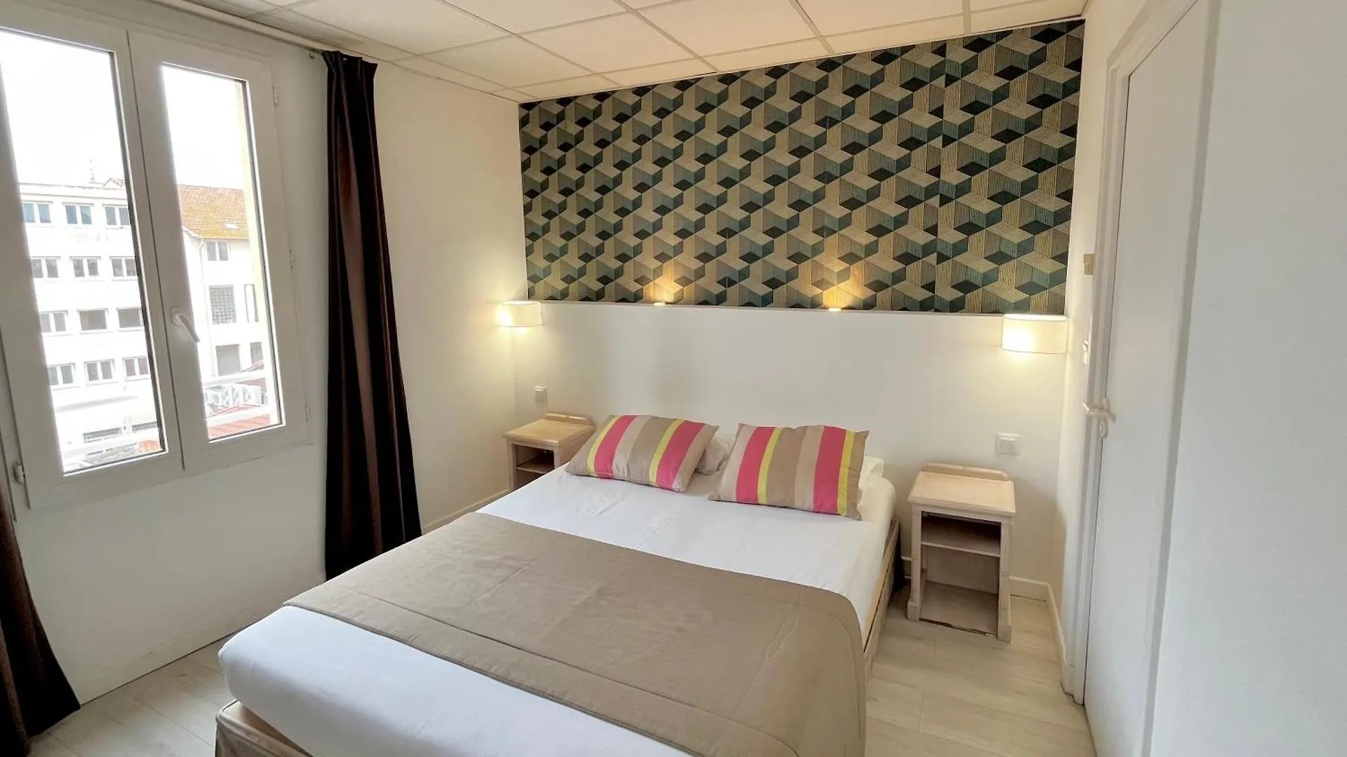 Hotel De Flore Saint-Raphaël