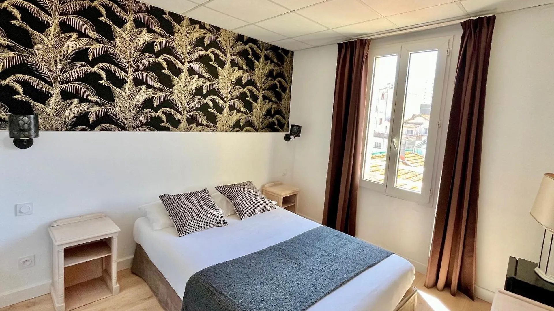 Hotel De Flore Saint-Raphaël