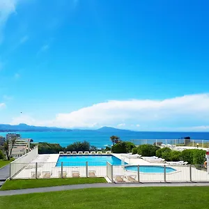 & Golf Eugenie Aparthotel