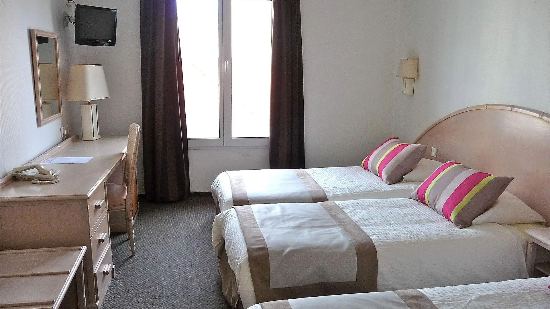 Hotel De Flore Saint-Raphaël
