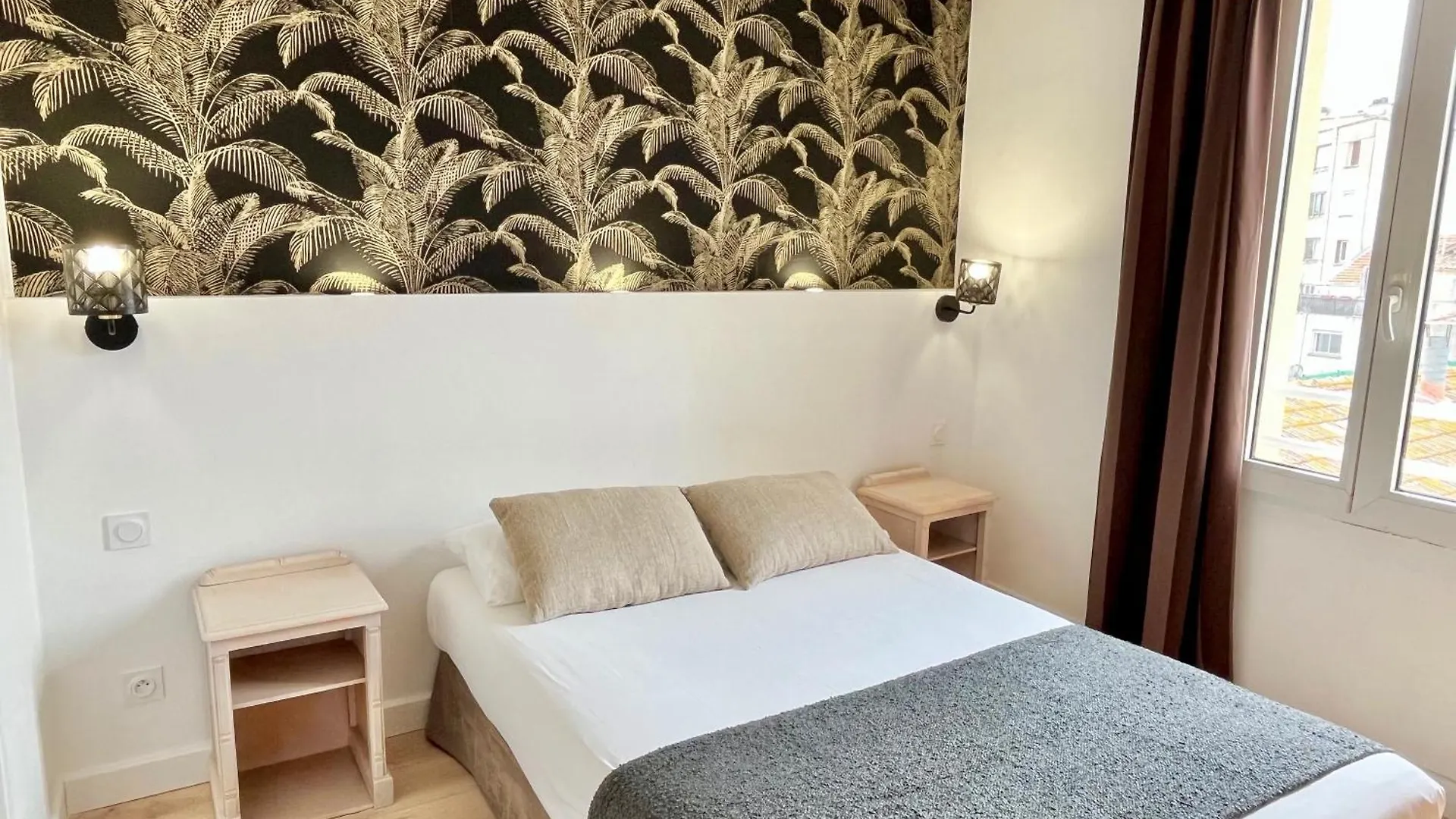 Hotel De Flore Saint-Raphaël